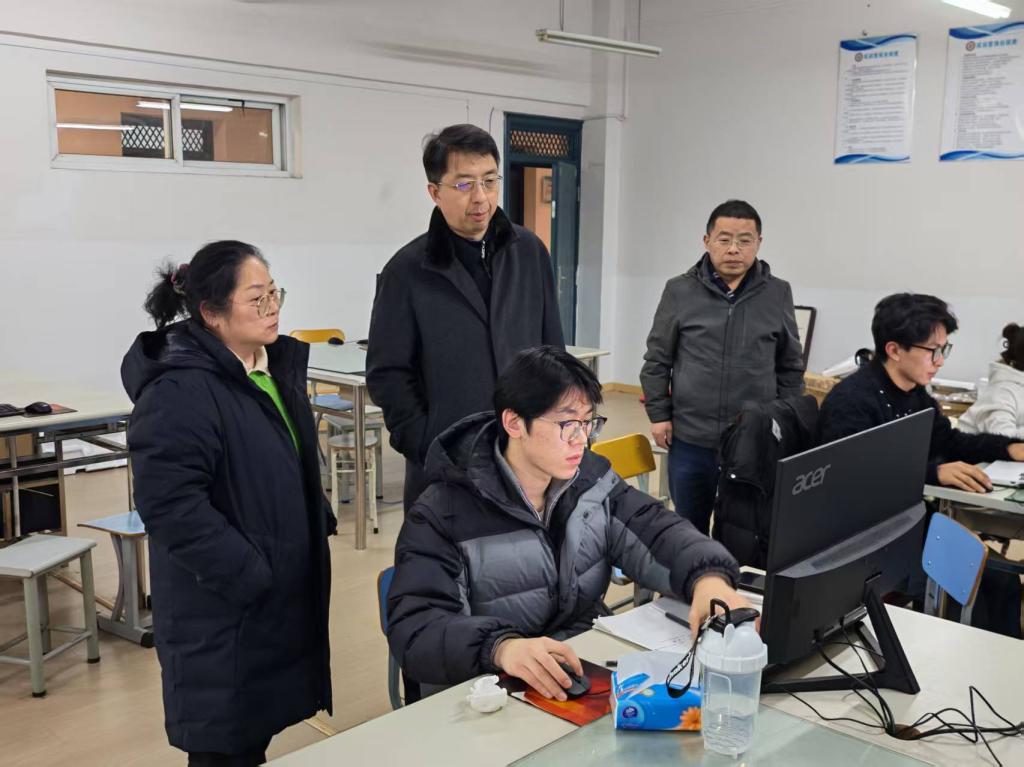 寒冬暖备赛 关怀励前行——袁爱清慰问省职业院校技能大赛备赛师生